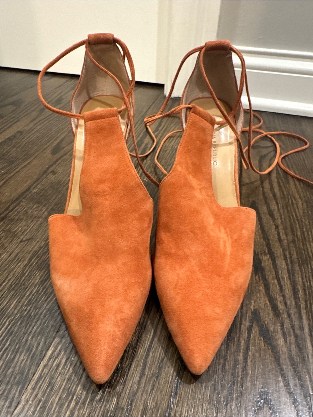Banana Republic Leather Lace Up Heels (8) - Picture 3 of 6